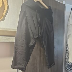 lululemon athletica Black Capris